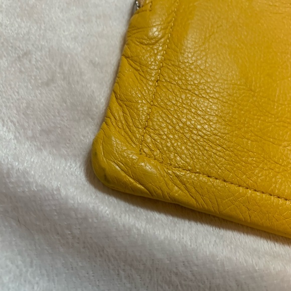 Gap leather pouch - Picture 4 of 8